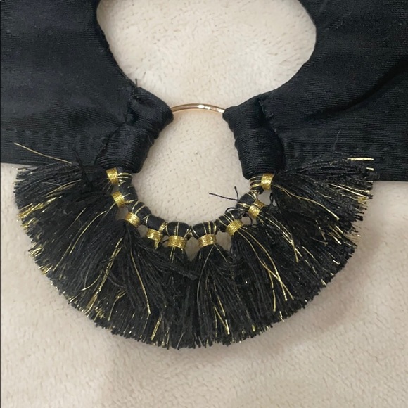 Keyhole Tassel Missguided Bikini Top - Picture 3 of 5